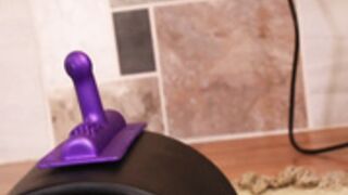 Baby_Tav cums all over sybian