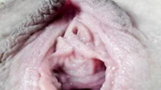 Courtney_Luv Singing Pussy