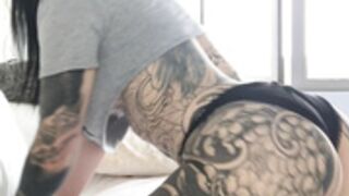 pennysuicide twerking tease