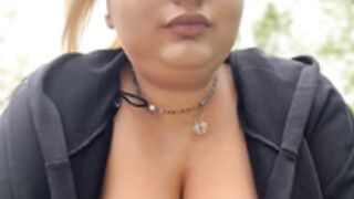 Sublime AllysonK et ses gros seins parfaits (Khloebae)