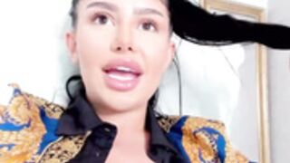 Moniqueass close up2