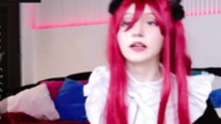 Sophiasawami got a weird request... (foot flash)