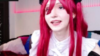 Sophiasawami got a weird request... (foot flash)