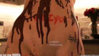 Effylowel_ Chocolate Show