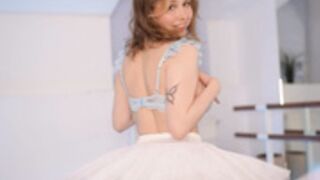 Floret_Joy (1) Couple Show BOOBS FLASH