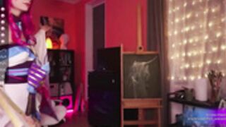 Spirit Blossom Ahri cosplay 2