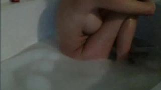 Bath time for H@zel1983