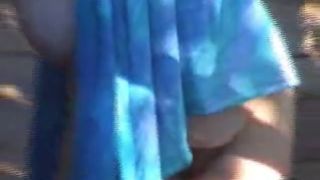 Espiando A mi Becina Desde La ventana