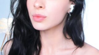 uwunikaa 52