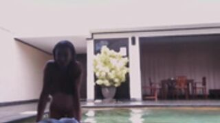 BANDITAA naked pool