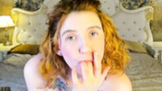 edna-li 2023-11-28 jiggly boobs