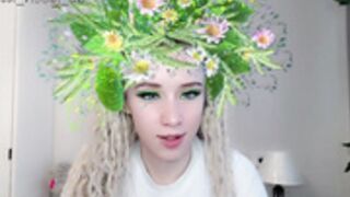 Lavinell flower hair