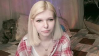 alisakorn 03-02-2023, boobs for a few moments