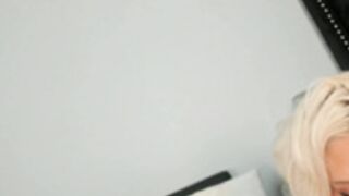 blonde_riderxxx 25042024 reverse cowgirl spoon blowjob