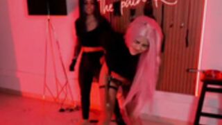 bdsm in the pain room