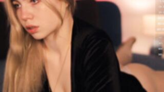 blonde_pixie 24-10-2020