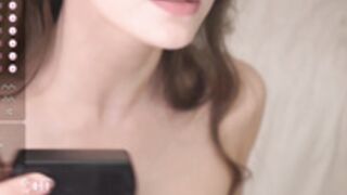 pretty as a dream and filthy as a pig (seltin_sweety)