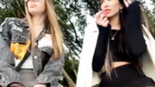 a kunt to starangers in a park  (it's SPb, its ok)