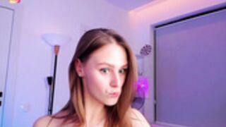 emi_lia_sweet_2024-06-10 oops nip slip