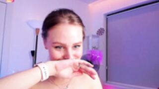 emi_lia_sweet_2024-06-10 oops nip slip