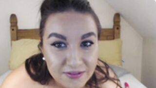 Secret Sienna will do anything for money. 23:30, 25:15