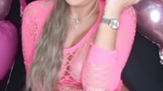 Madamebrooks7 Valentine's day solo