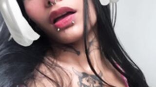 Noami Katty - 1