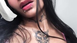 Noami Katty - 1