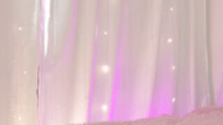 jelli_jennifer public show