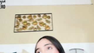 Hanna 231204 1640 DoggyPoses&CloseUpPussyPlay