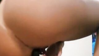 Joyxs Twerk on dildo