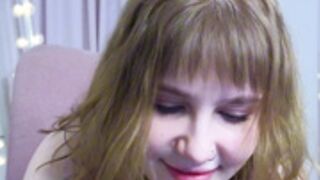 my_parisss PRIVATE SHOW eagerly licks and sucks dildo