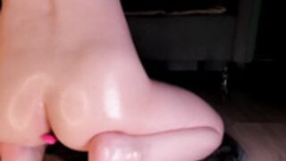 hee jeen squirts massively in doggy