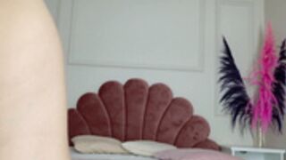 YvonnaOne_MyFreeCams_2024-07-02_17-40-17