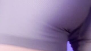 Angelmelly twerks and squats for us