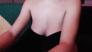 kellyforu dutch webcam girl huge boobs
