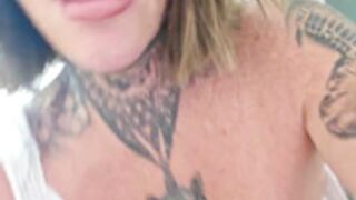 T@TT00£D_CURVY_M0MM@XOXO CREAMING TITS