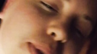 Ewe suger o sväljer