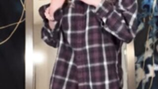 Oliviamaebae strip n twerk