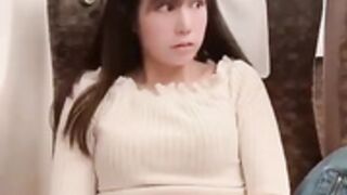Nippon girl faps on the Shinkansen