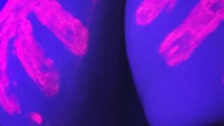 RaileyTV Neon Bodypaint