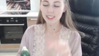 tixxxy plays with cucumber
