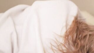 SouthernWranglerGirl using vibrator