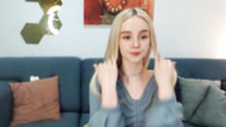 Davina 220305 0855 CloseUpPussy