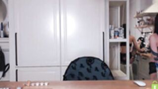 Mary 191021 0010 Lush-DoggyPose&Painting