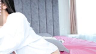 Watch cam models 04/15 show