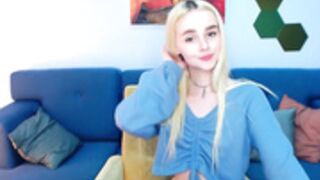 Davina 220322 0600 CloseUpPussy