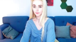 Davina 220322 0600 CloseUpPussy