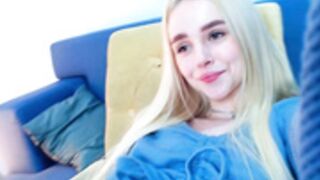 Davina 220322 0445 CloseUpPussy