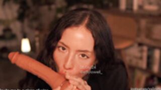 effylowell 09-06-2024 chaturbate dildo blowjob